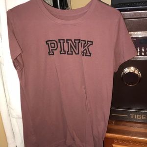 💜 Medium Maroon PINK shirt 💜